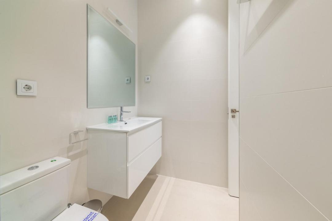 2 Bedrooms 2 Bathrooms Furnished - Delicias - Modern- Mintystay Madrid Luaran gambar